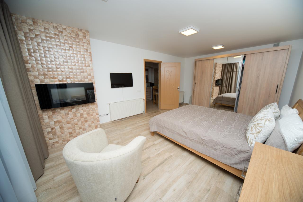 Petro Delux Apartments カウナス エクステリア 写真