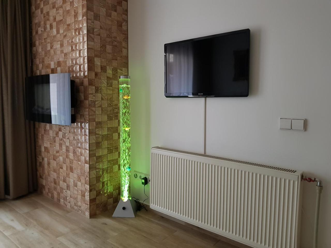 Petro Delux Apartments カウナス エクステリア 写真